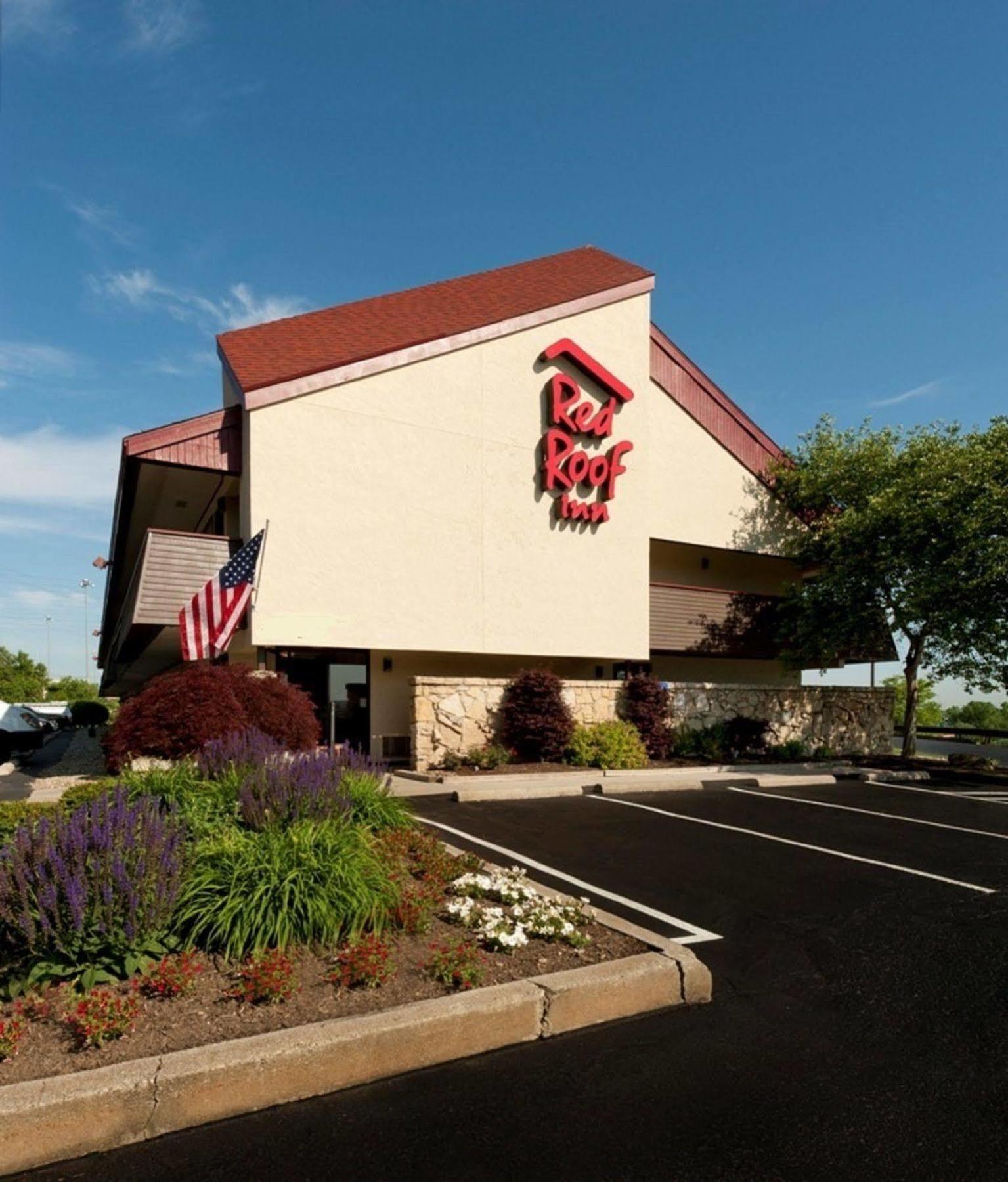Red Roof Buffalo - Niagara Airport Motel 2*